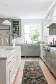 14 Stunning Kitchen Cabinet Colors Ideas